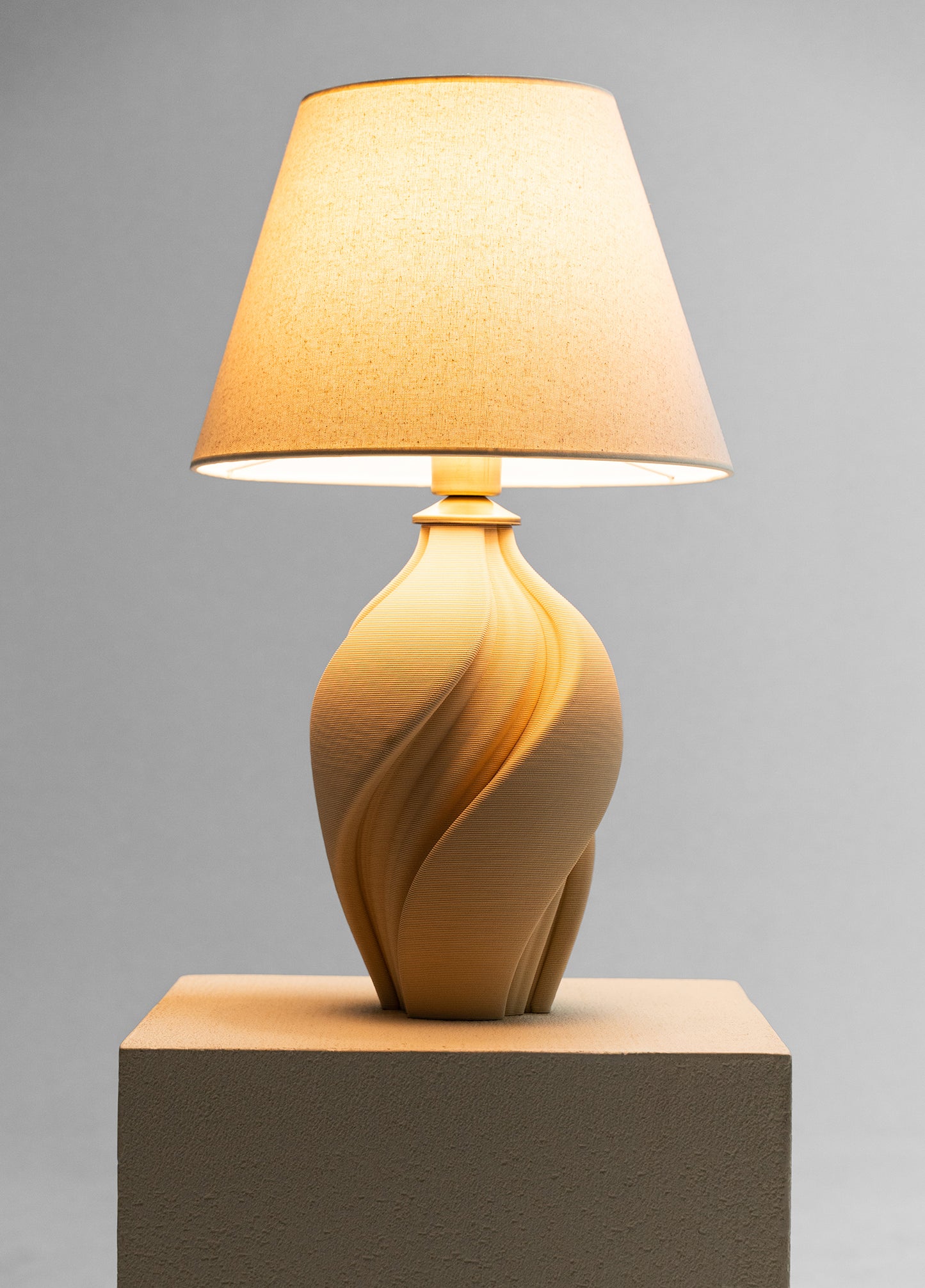 Valley Bej Seramik Abajur